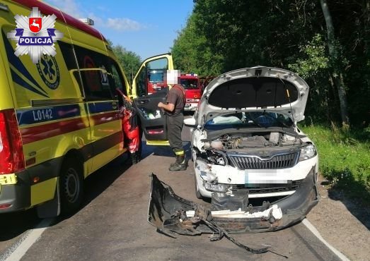 zdjęcie przedstawia zdarzenie drogowe w Ostrowie Lubelskim