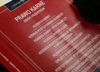 zdjęcie przedstawia kodeks karny