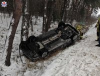 zdjęcie przedstawia akcję ratunkową ze zdarzenia drogowego w Górce Lubartowskiej