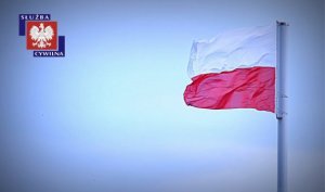 zdjęcie przedstawia flagę Polski biało-czerwoną na maszcie