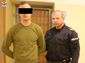 zdjęcie przedstawia zatrzymanego za pobicie