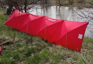 zdjęcie poglądowe,na zdjęciu rzeka Wieprz i parawan