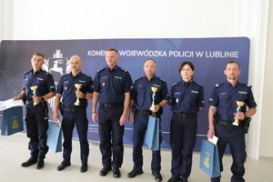 na zdjęciu najlepsi dzielnicowi