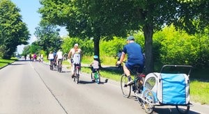 na zdjęciu uczestnicy rajdu