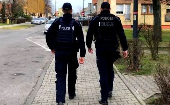 Policjanci w patrolu pieszym
